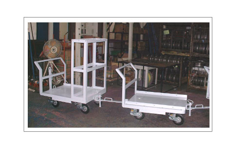 測定器を運びやすいように荷台は工夫しています。 測定器を運びやすいように荷台は工夫しています。
